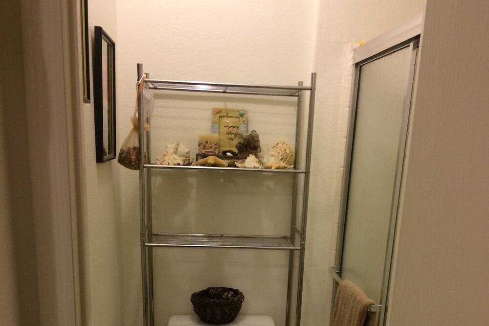 Photo of Bathroom in Ruidoso Downs