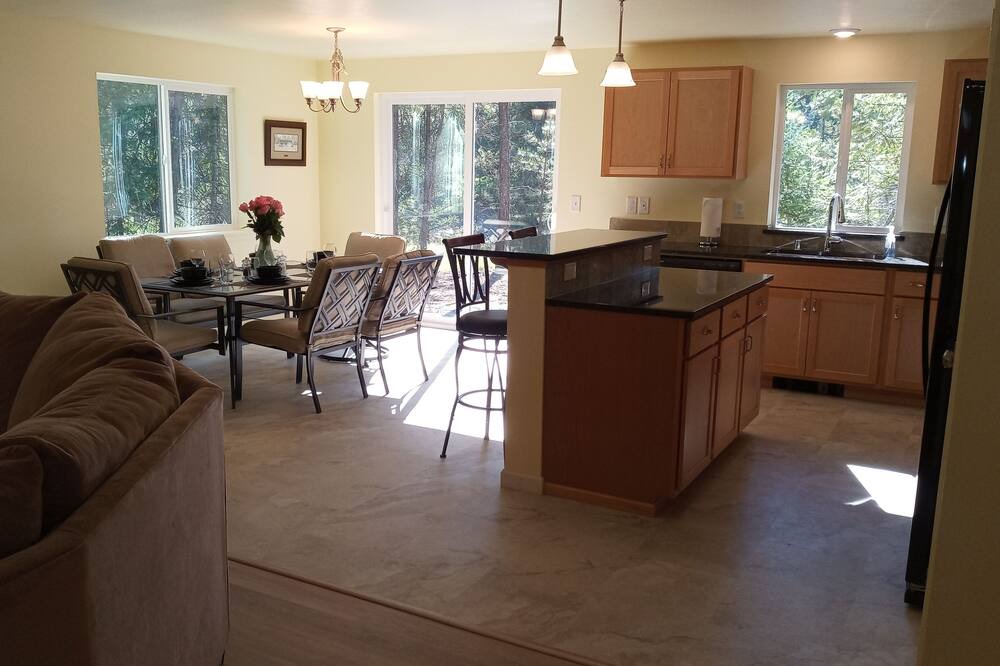 Photo of Bedroom in Chewelah