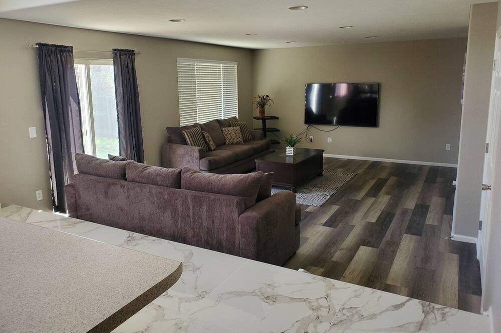 Photo of Livingroom in The Pinery
