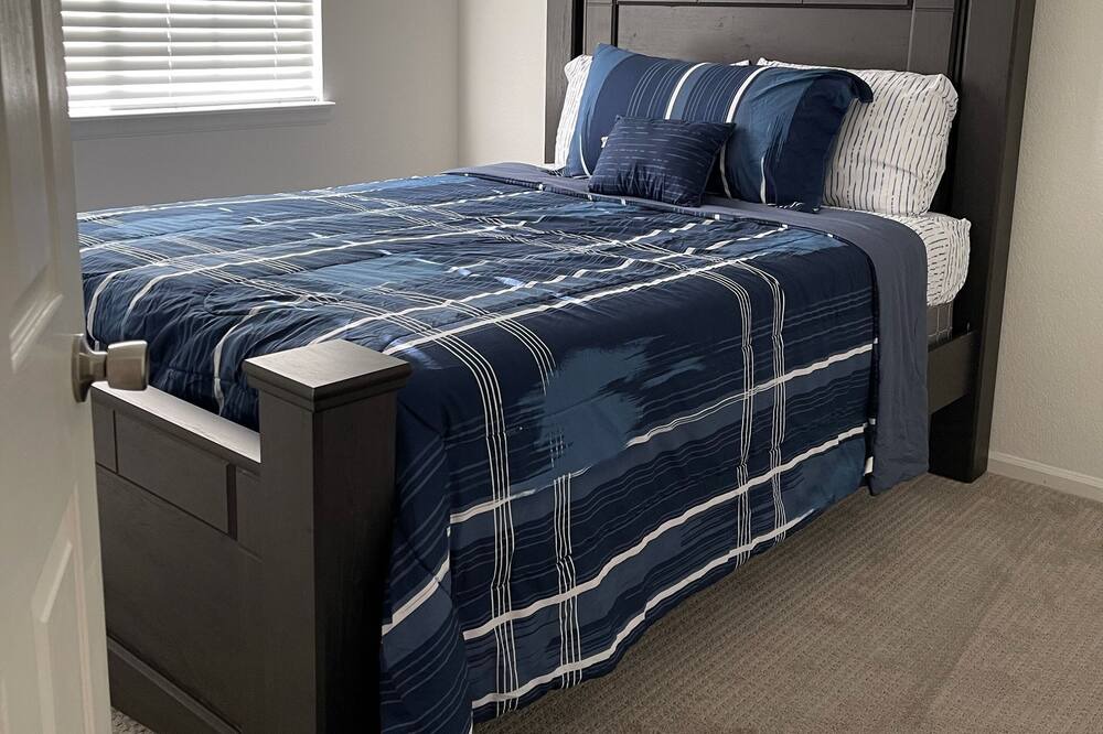 Photo of Bedroom in The Pinery