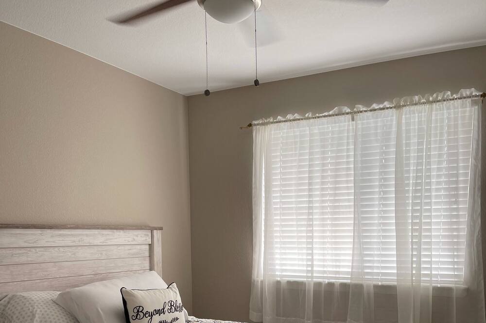 Photo of Bedroom in The Pinery