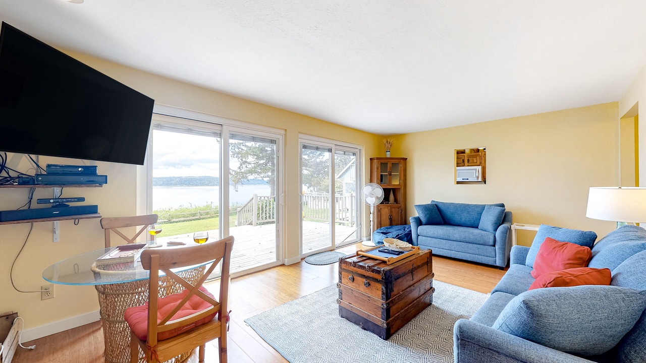 Photo of Livingroom in Camano Island