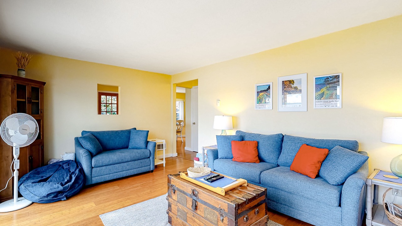 Photo of Livingroom in Camano Island