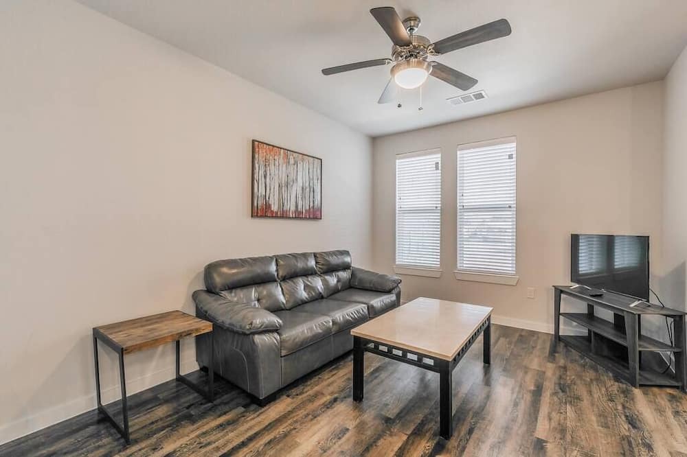 Photo of Livingroom in Elmo