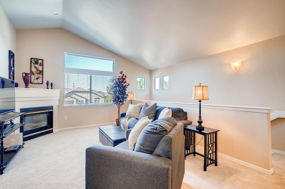 Photo of Livingroom in Greenwood Village