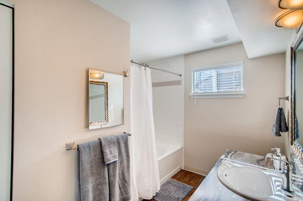 Photo of Bathroom in Greenwood Village