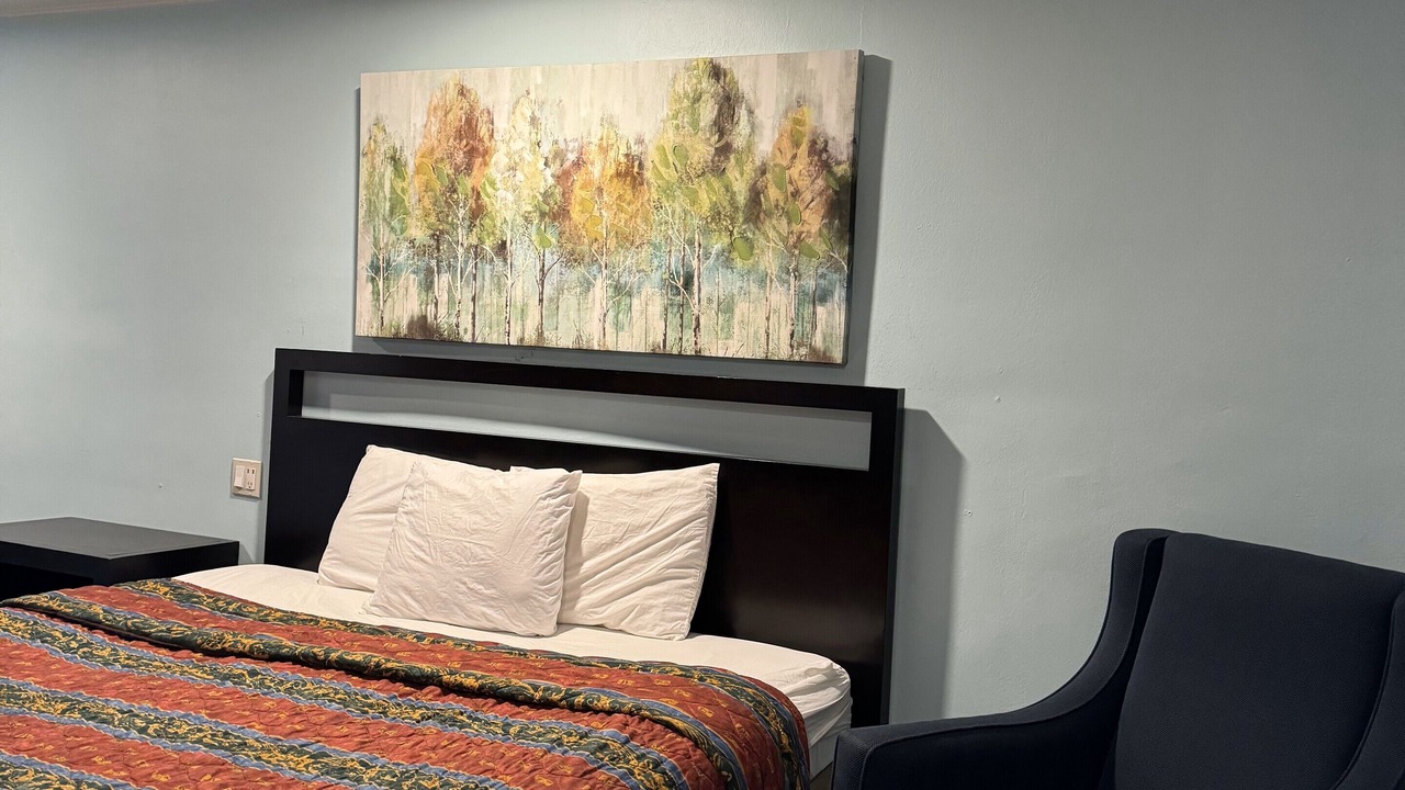 Photo of Bedroom in Watkins