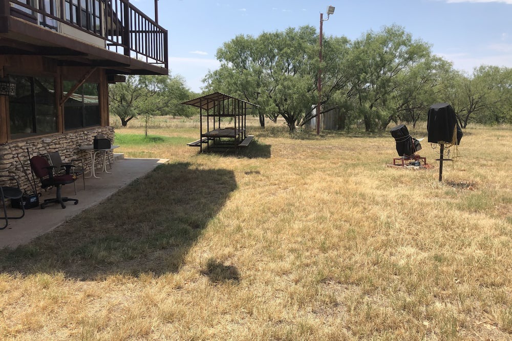 Photo of Outdoor in Sylvester