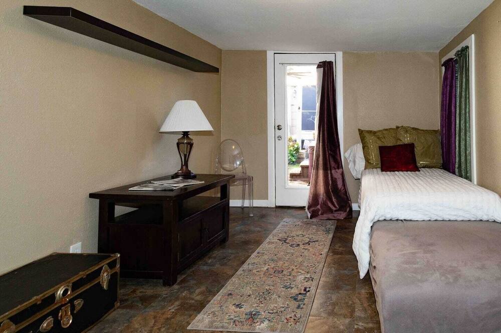 Photo of Bedroom in Kessler