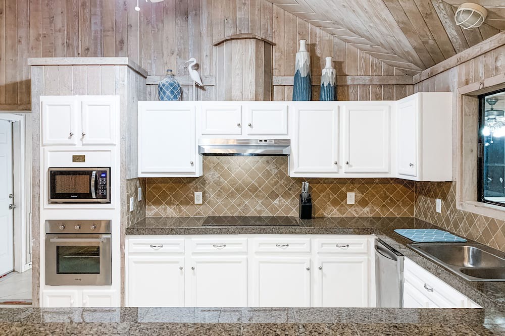 Photo of Kitchen in Cedar Lane