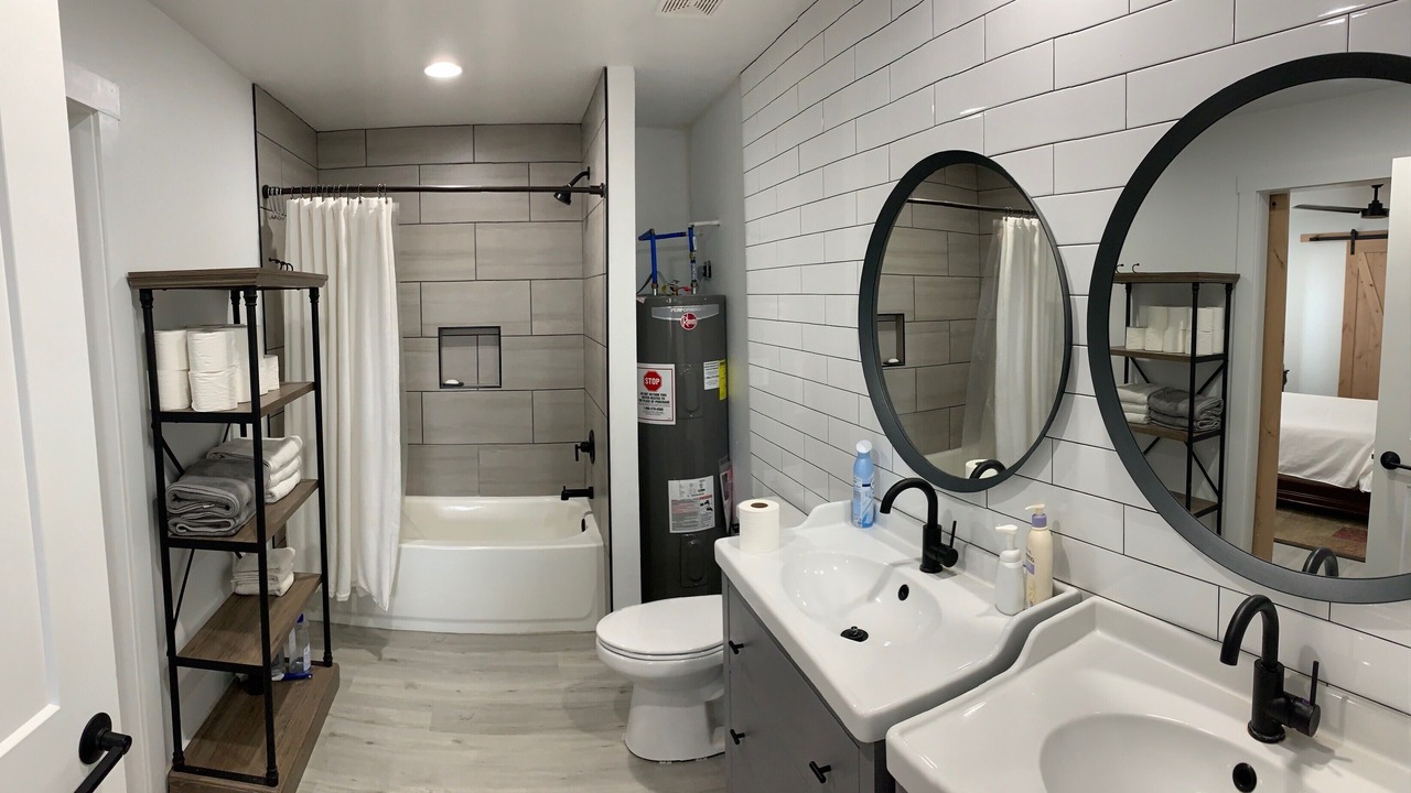 Photo of Bathroom in Cotton Center