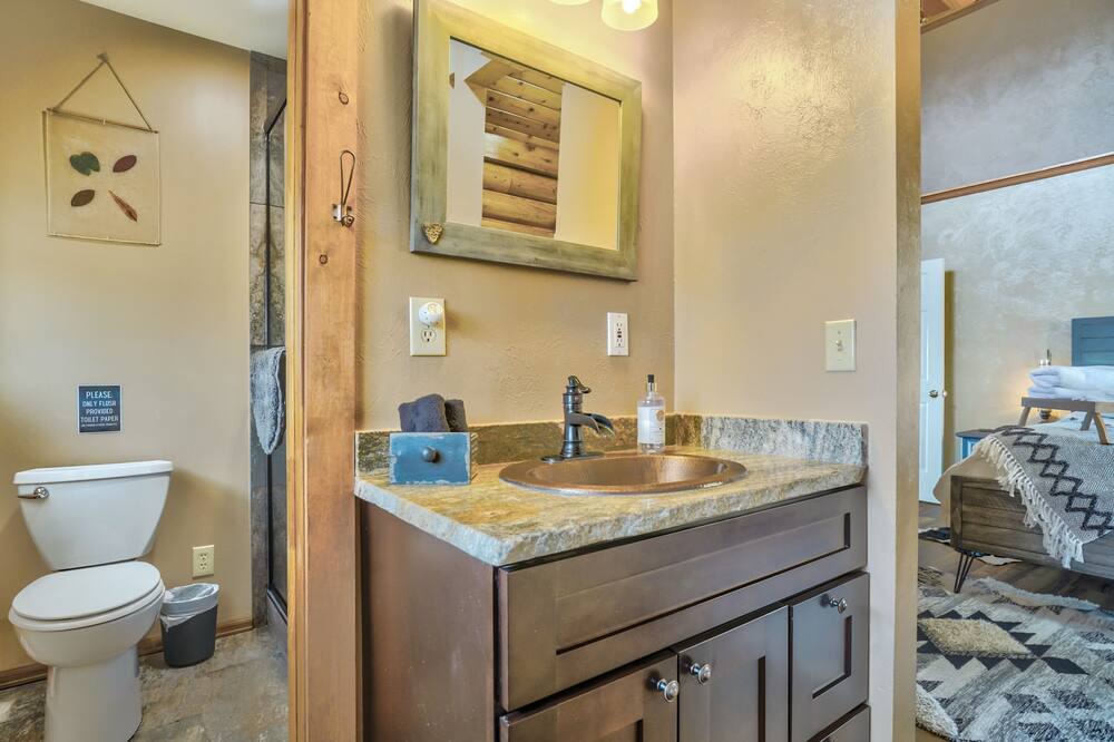 Photo of Bathroom in Sedalia