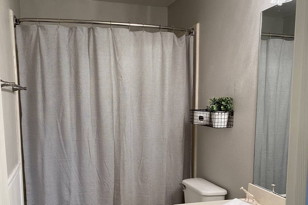 Photo of Bathroom in Grapevine