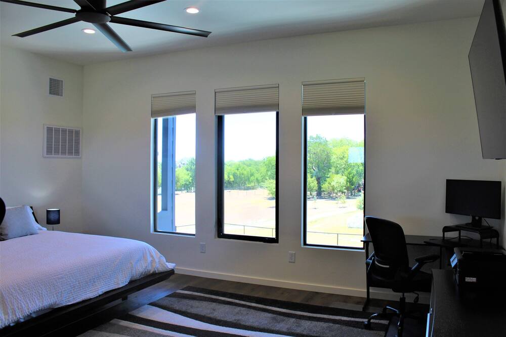 Photo of Bedroom in Waxahachie