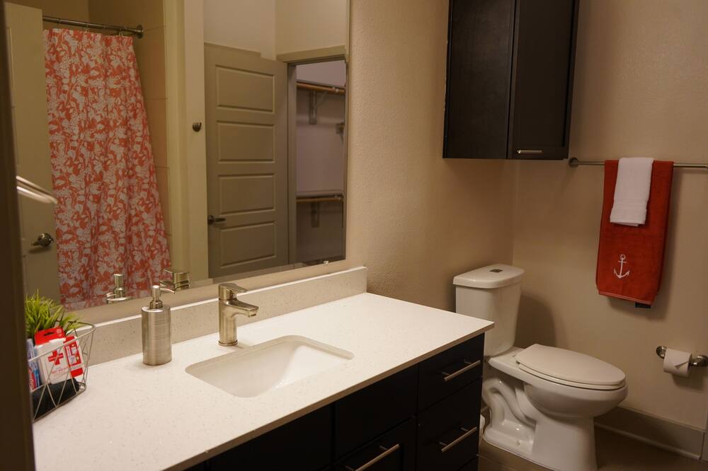Photo of Bathroom in Kessler