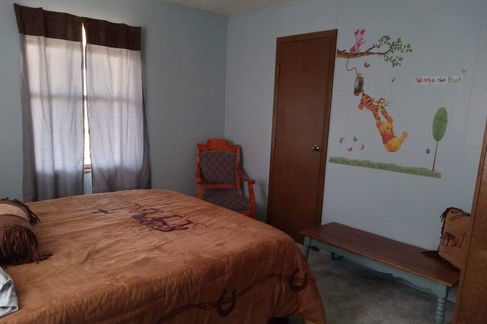 Photo of Bedroom in Taiban