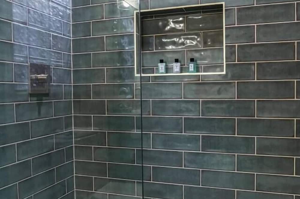 Photo of Bathroom in Ransom Canyon