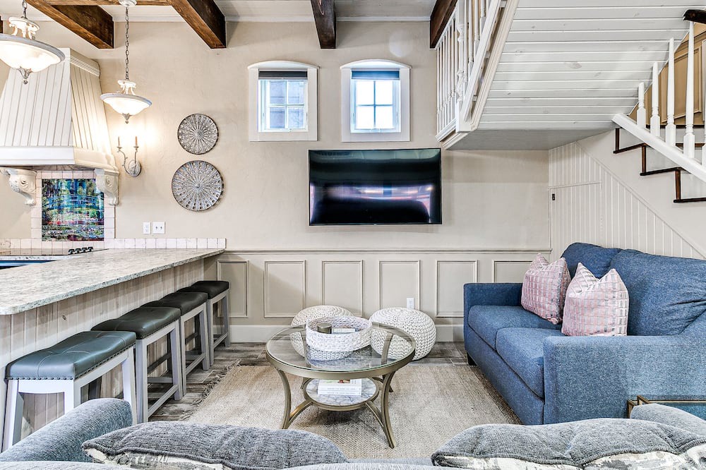 Photo of Livingroom in Eufaula