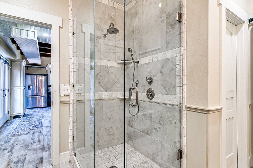 Photo of Bathroom in Eufaula