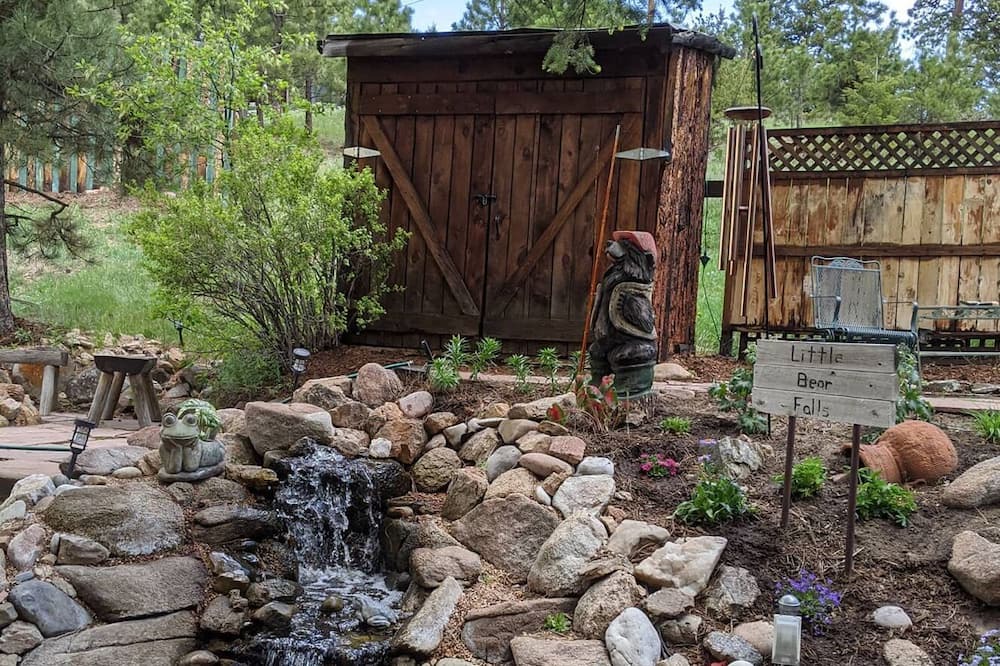 Photo of Outdoor in Evergreen Meadows