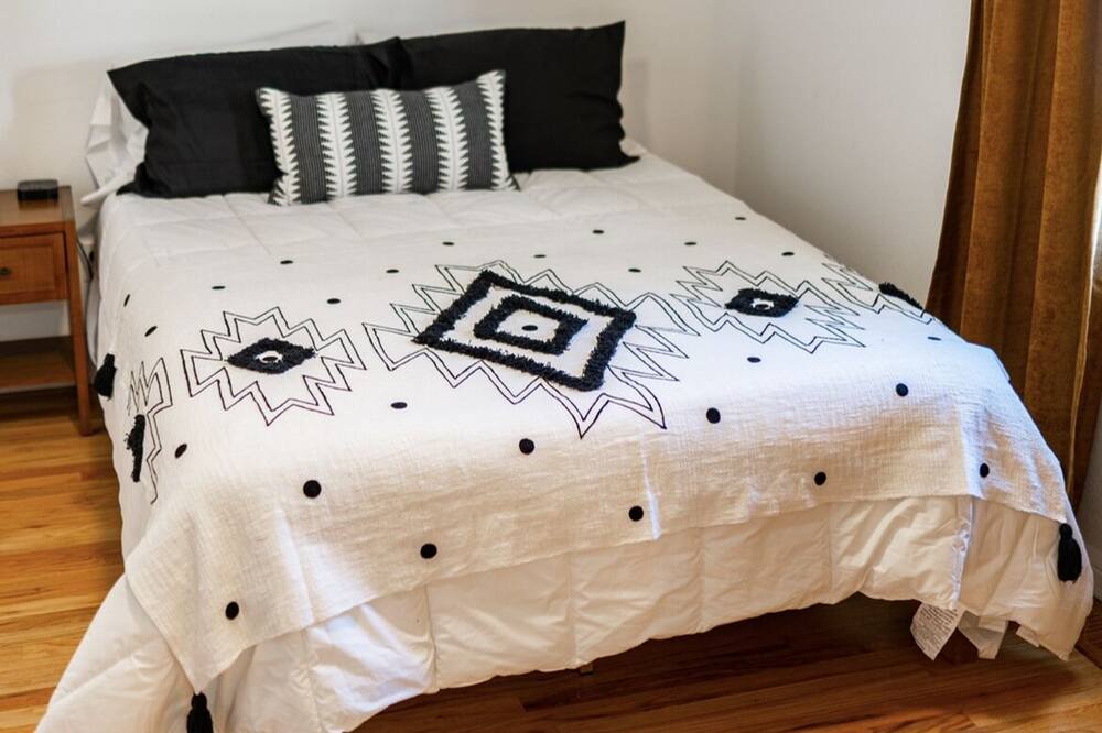 Photo of Bedroom in Nob Hill