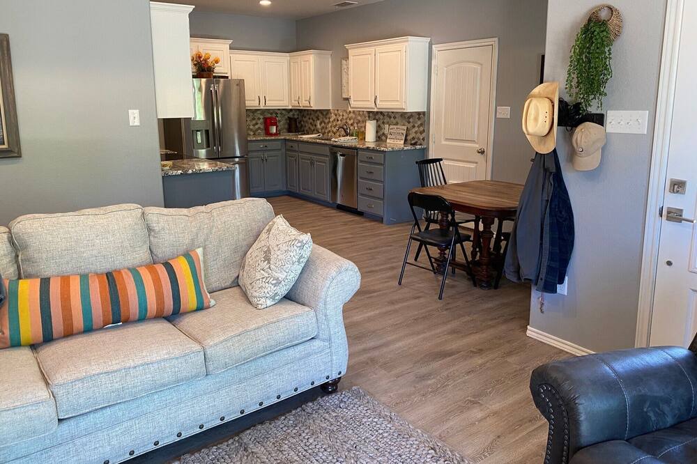 Photo of Livingroom in Buffalo Springs