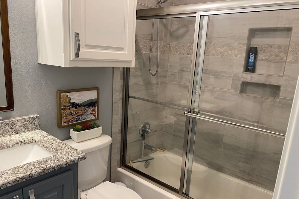 Photo of Bathroom in Buffalo Springs