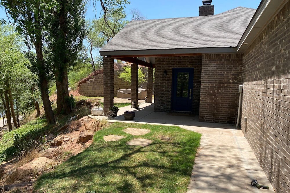 Photo of Others in Buffalo Springs