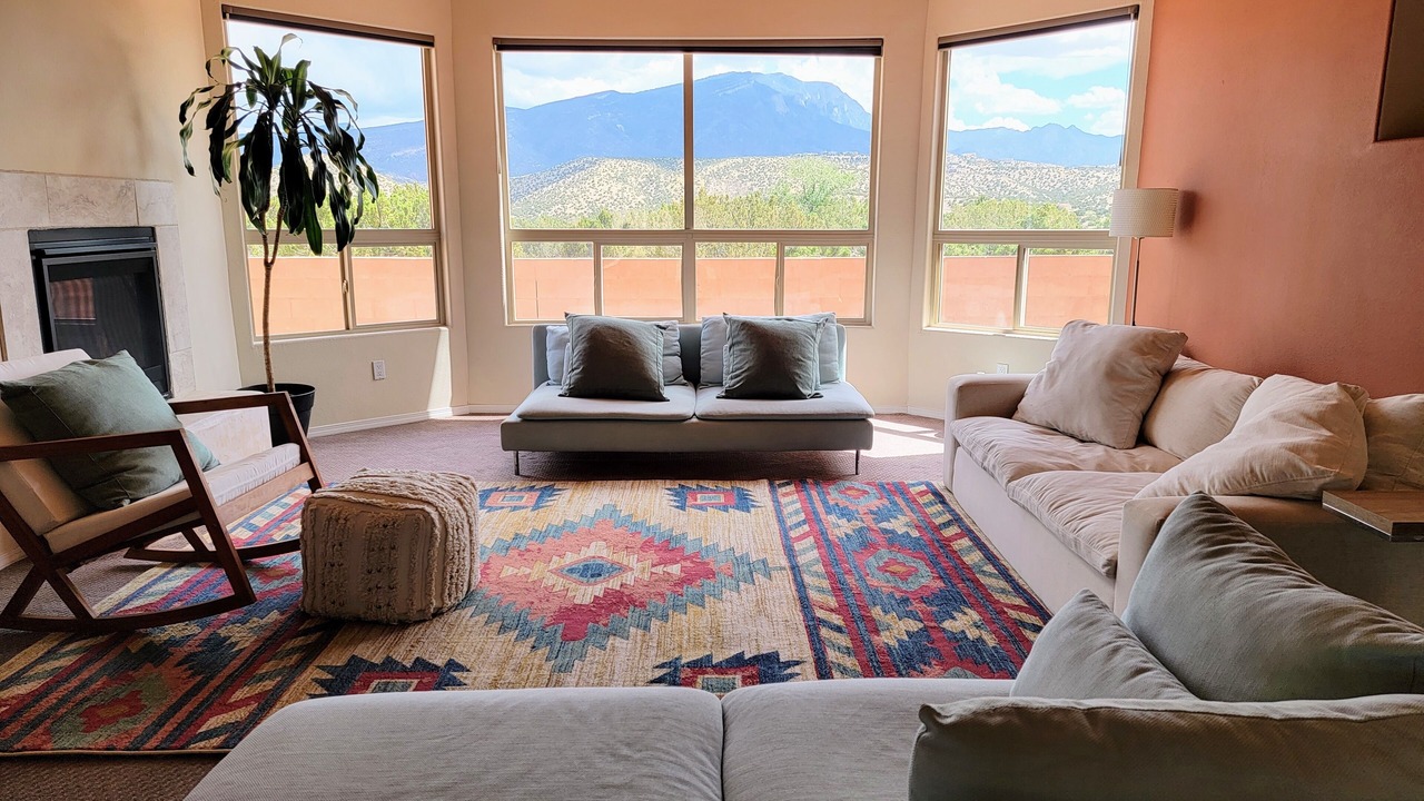 Photo of Livingroom in Placitas