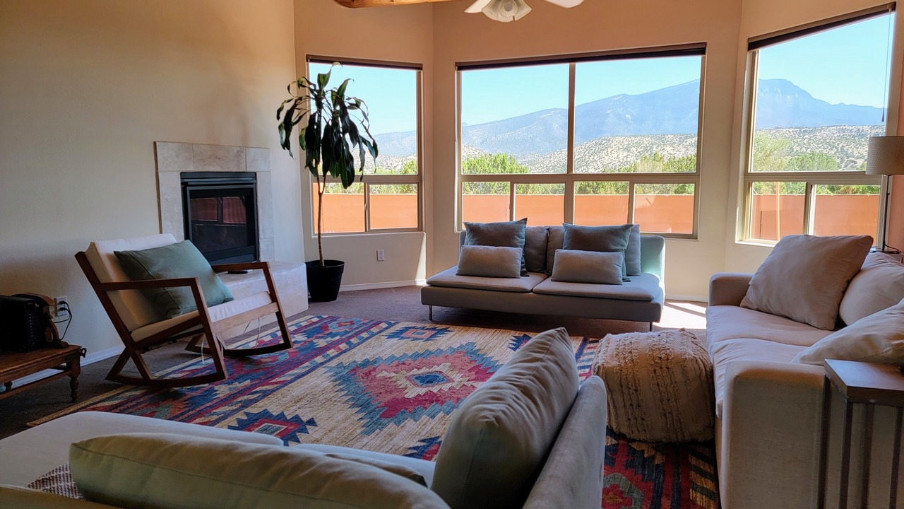 Photo of Livingroom in Placitas