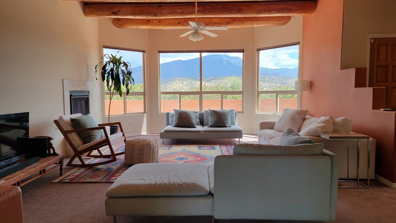Photo of Livingroom in Placitas
