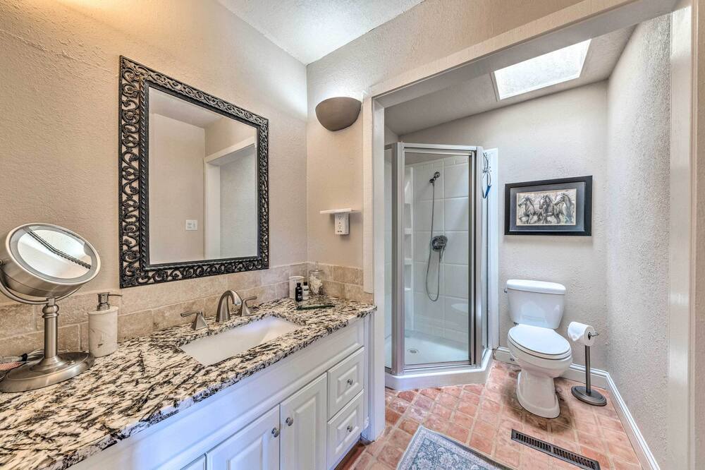 Photo of Bathroom in Glencoe