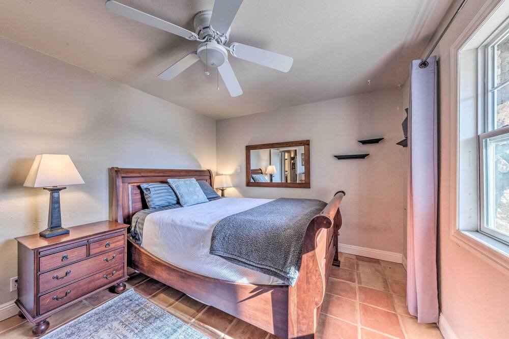 Photo of Bedroom in Glencoe