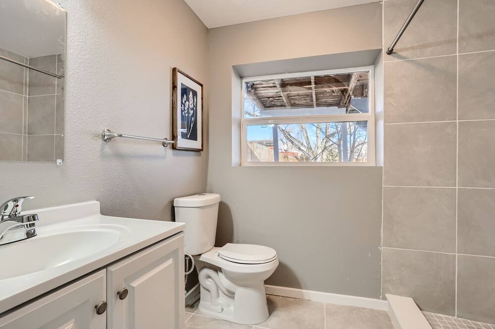 Photo of Bathroom in Morrison