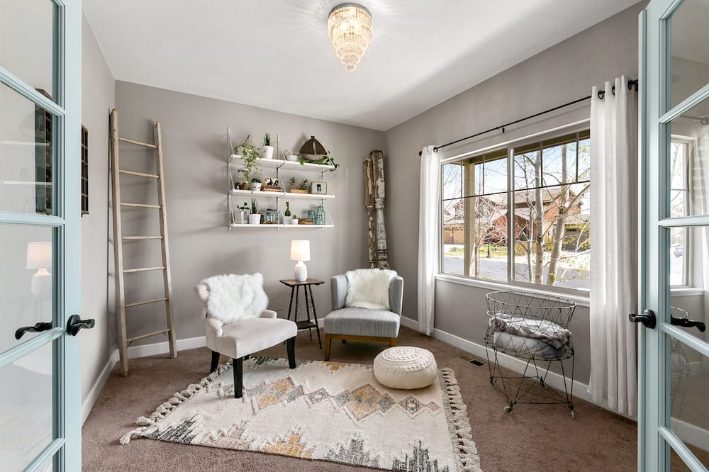 Photo of Livingroom in Timnath