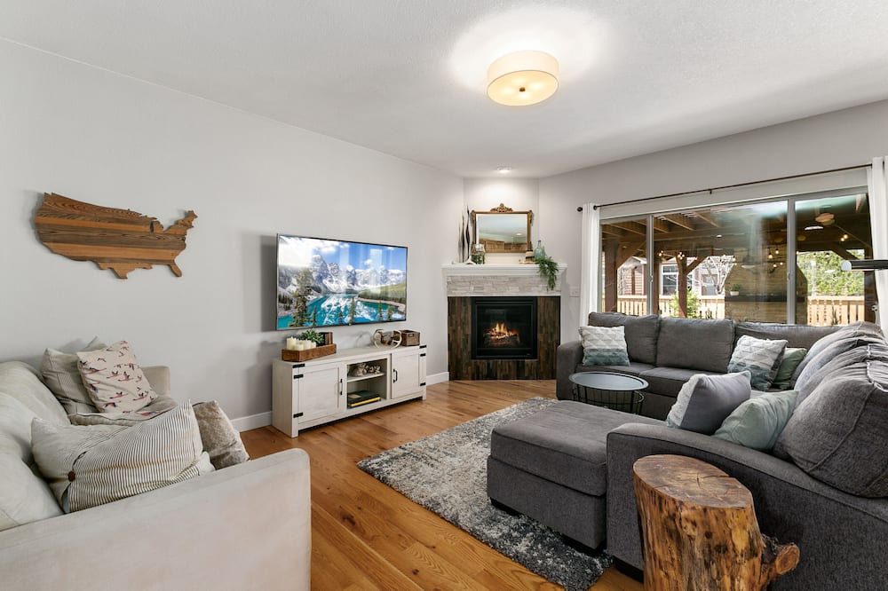 Photo of Livingroom in Timnath