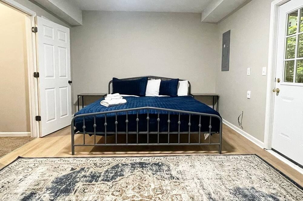Photo of Bedroom in Waldron