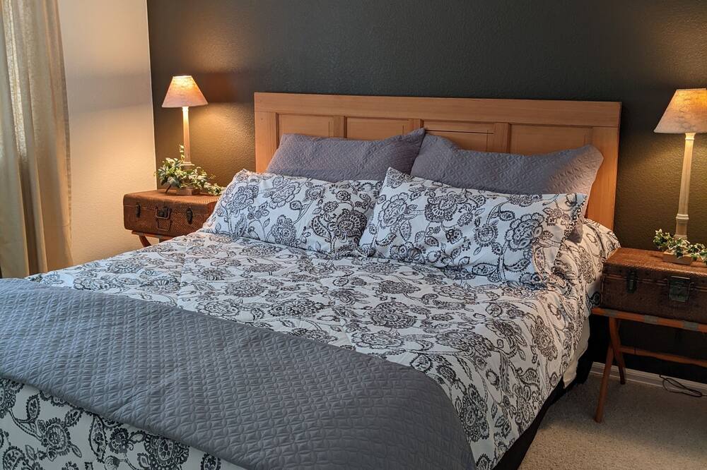 Photo of Bedroom in Cottonwood
