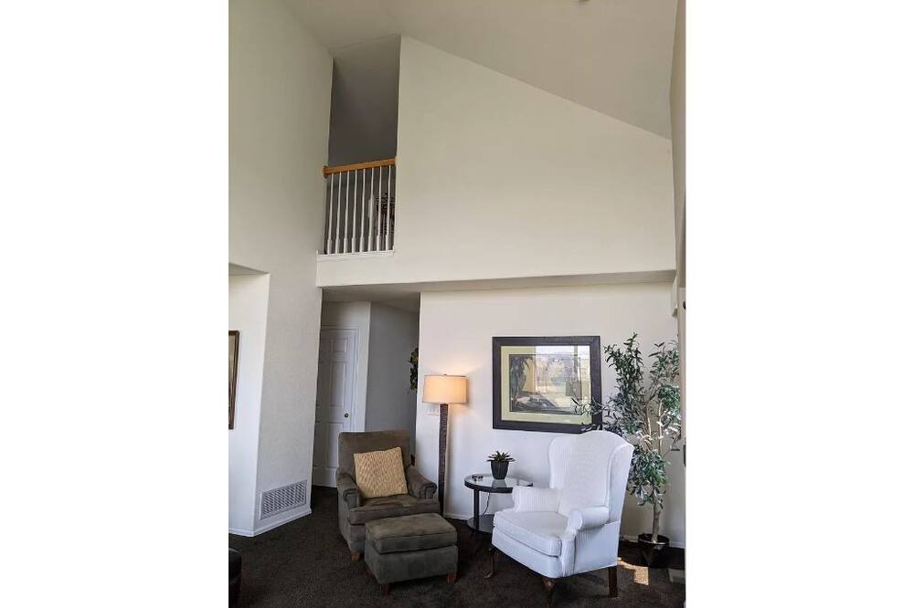 Photo of Bedroom in Cottonwood