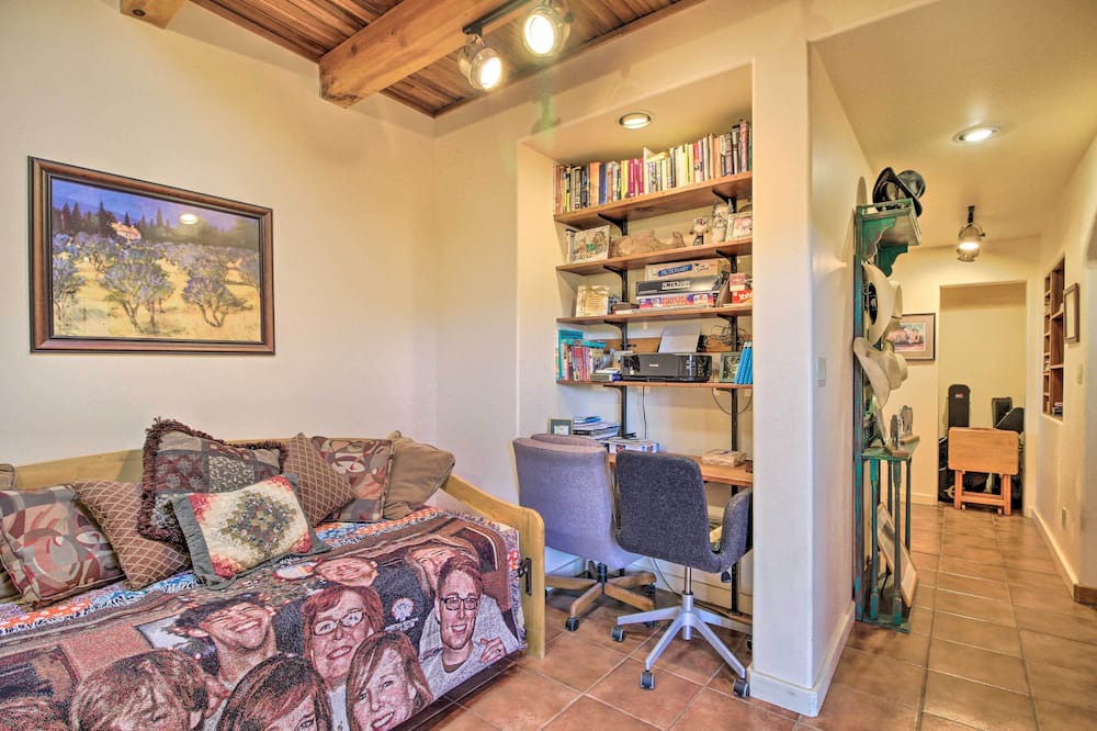 Photo of Bedroom in Canoncito