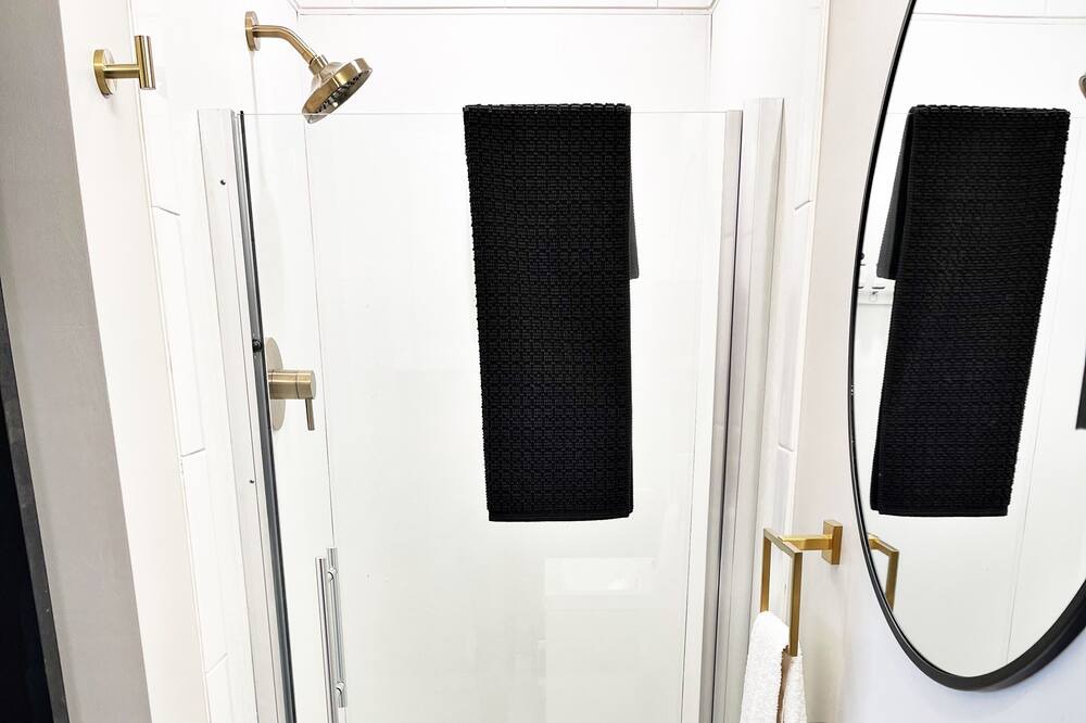 Photo of Bathroom in Canyon