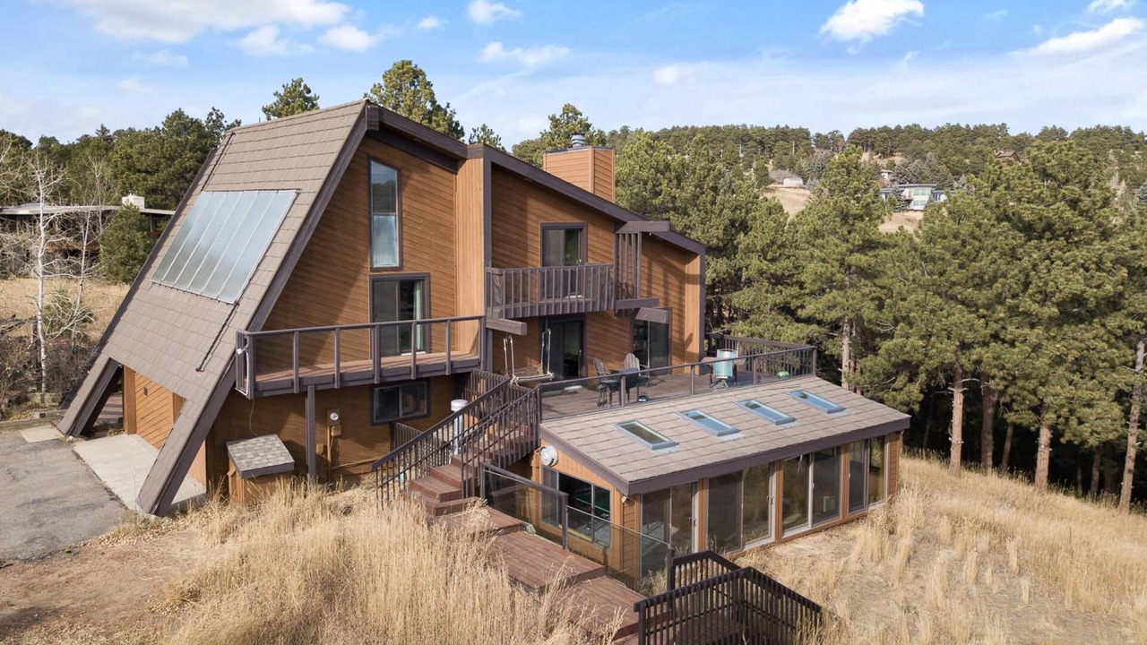 Photo of Outdoor in Golden