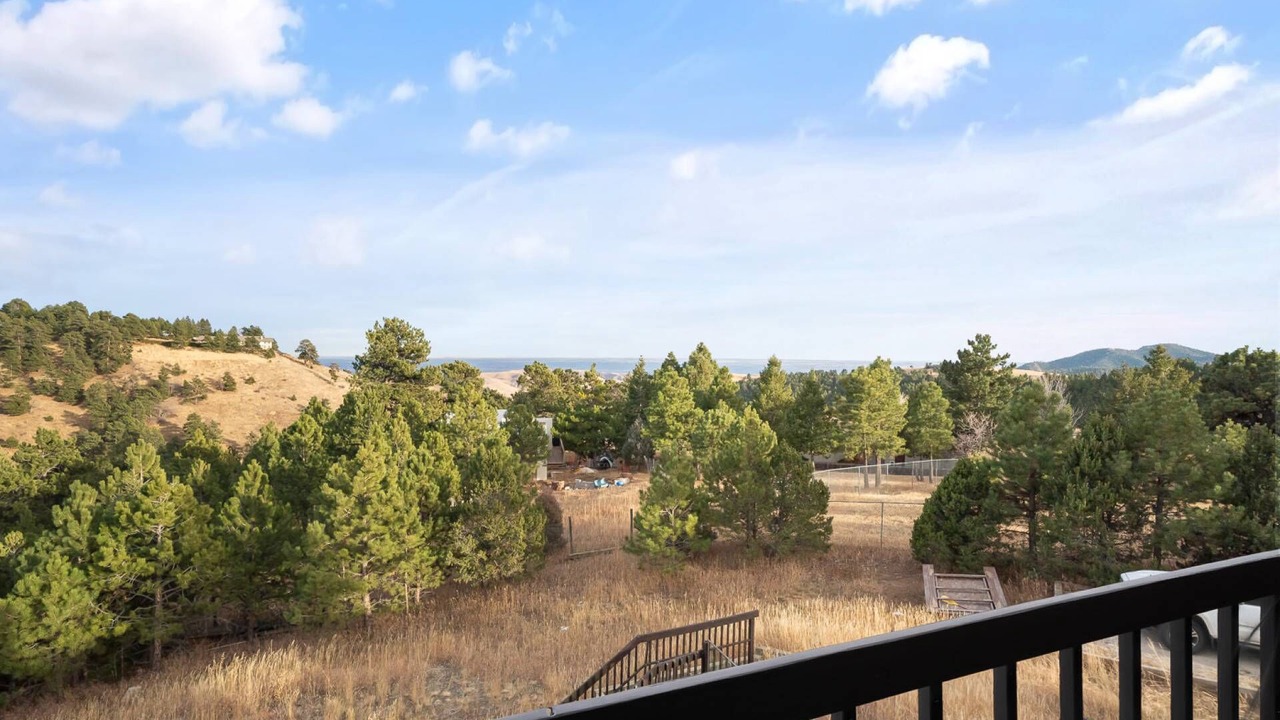 Photo of Outdoor in Golden