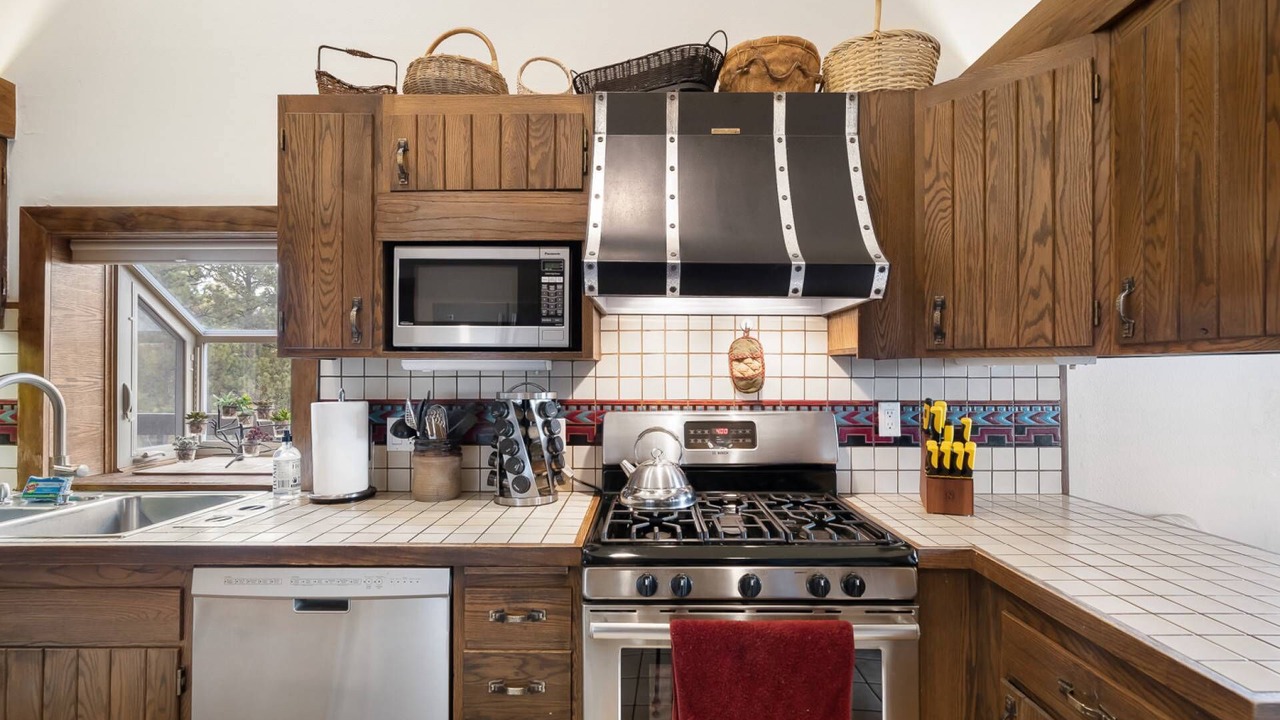Photo of Kitchen in Golden