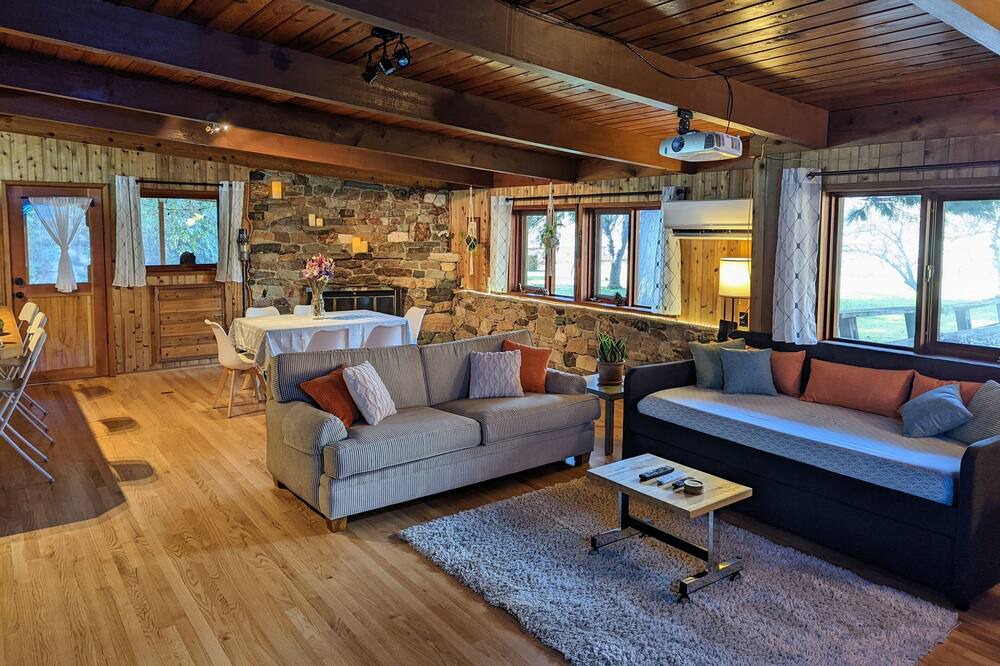 Photo of Bedroom in Randle