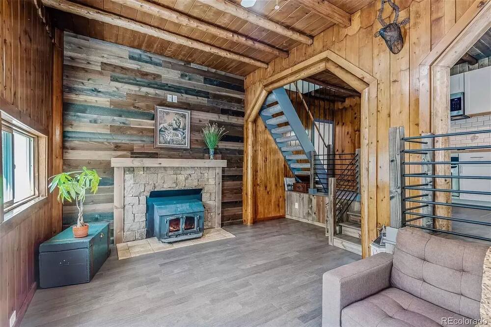 Photo of Livingroom in Evergreen
