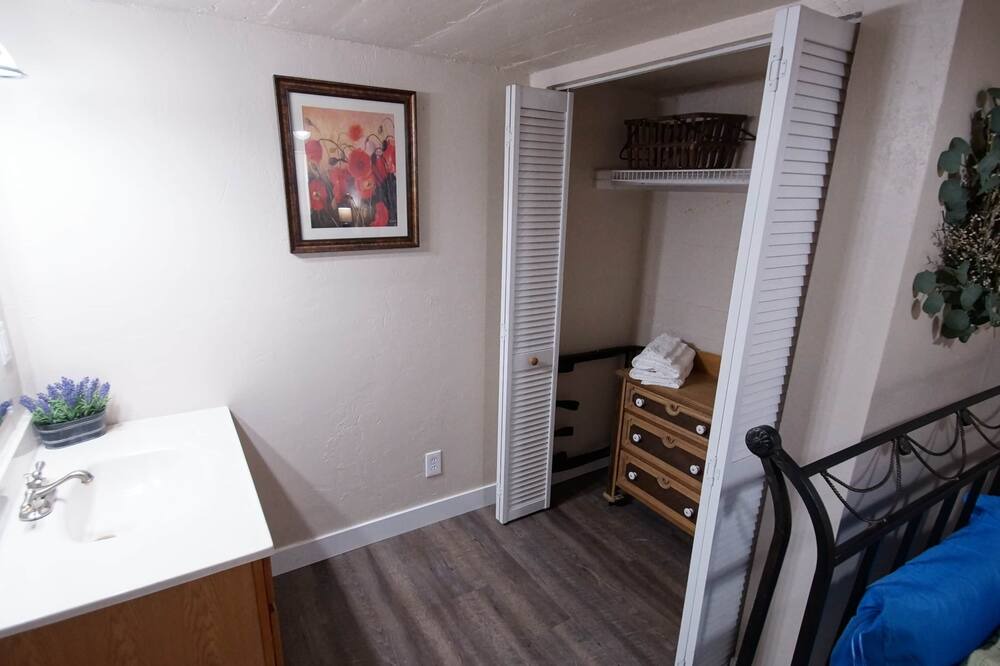 Photo of Bedroom in Golden