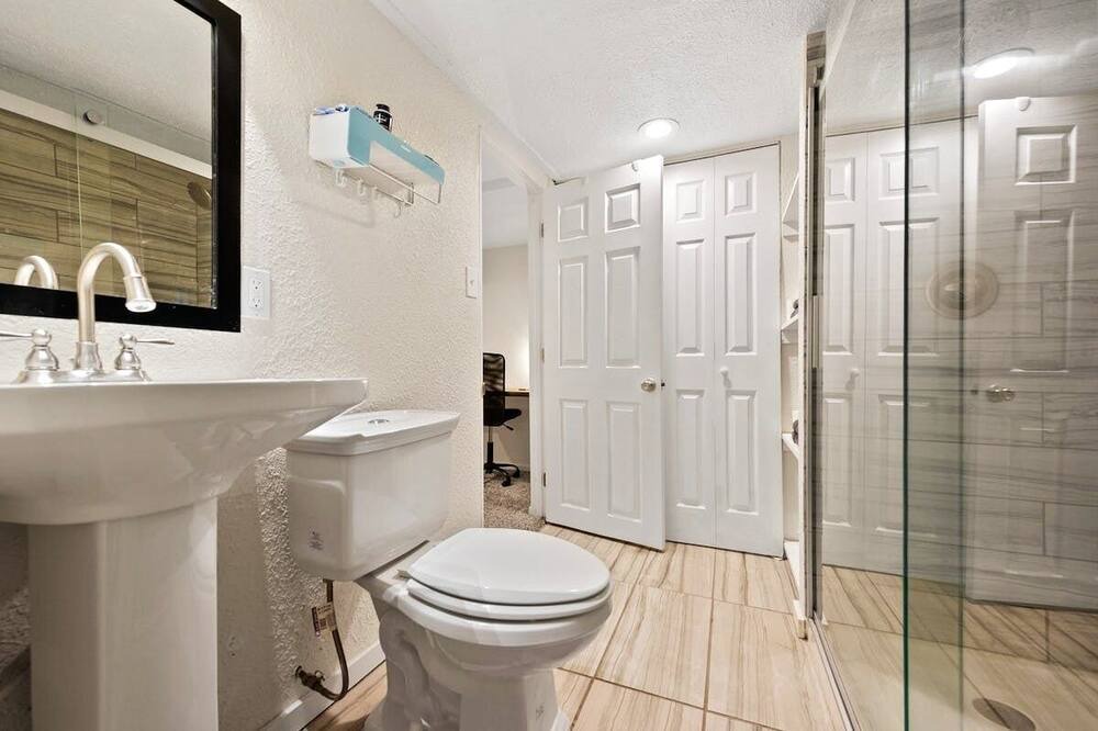 Photo of Bathroom in Congress Park