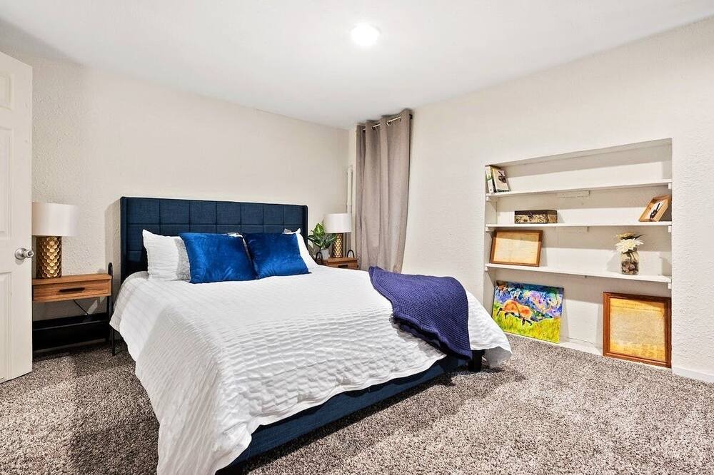 Photo of Bedroom in Congress Park