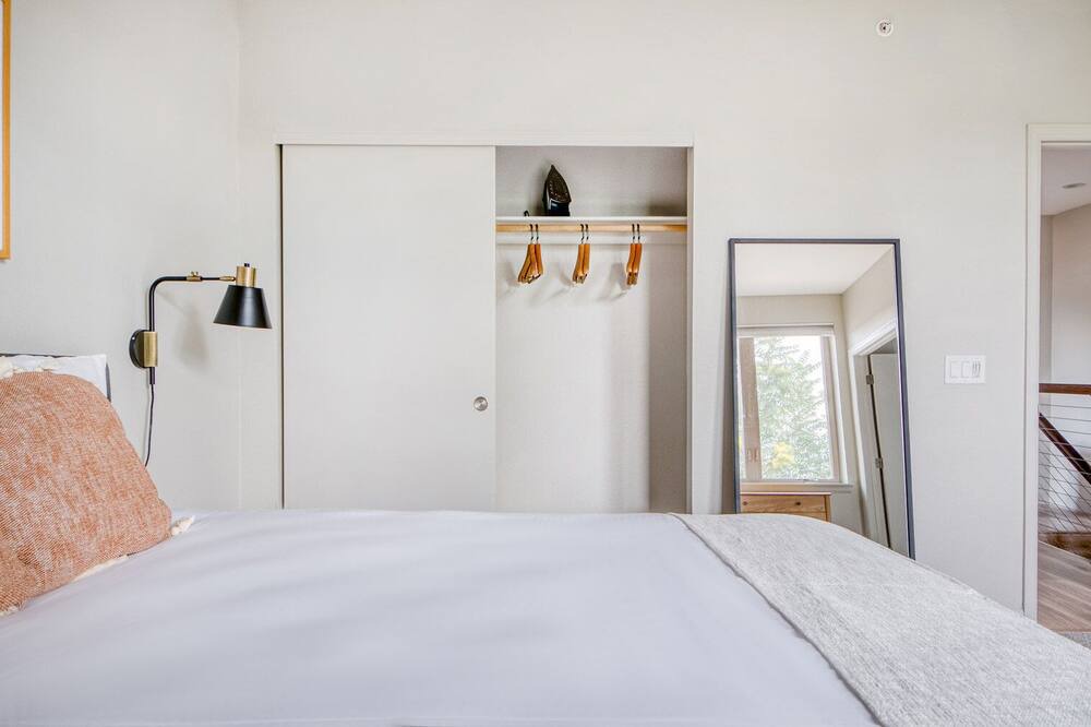 Photo of Bedroom in Capitol Hill